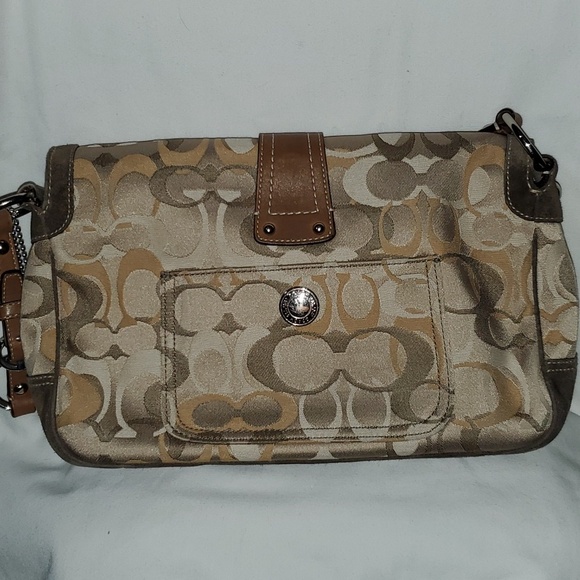 EUC:  Coach 'Chelsea Sateen' Optic Signature Shoulder Bag - Picture 10 of 13